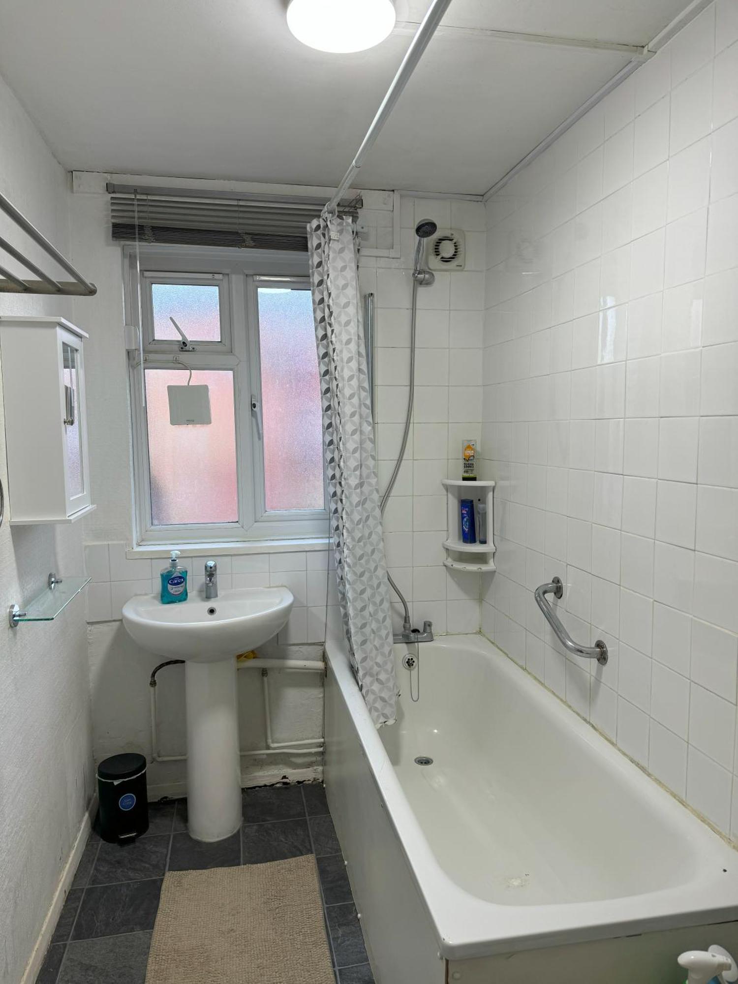 Lovely One Bed Apartment To Rent ลอนดอน ภายนอก รูปภาพ